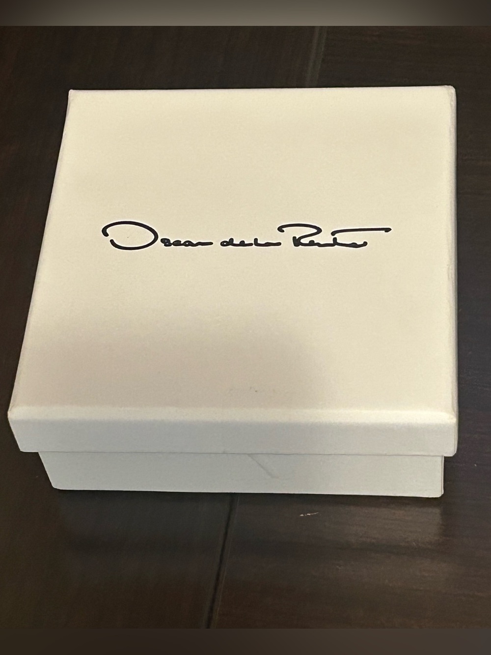 Oscar de la Renta Cream Canvas Drawstring Pouch and Box with  4 1/2”-4 1/2” - Picture 2 of 3